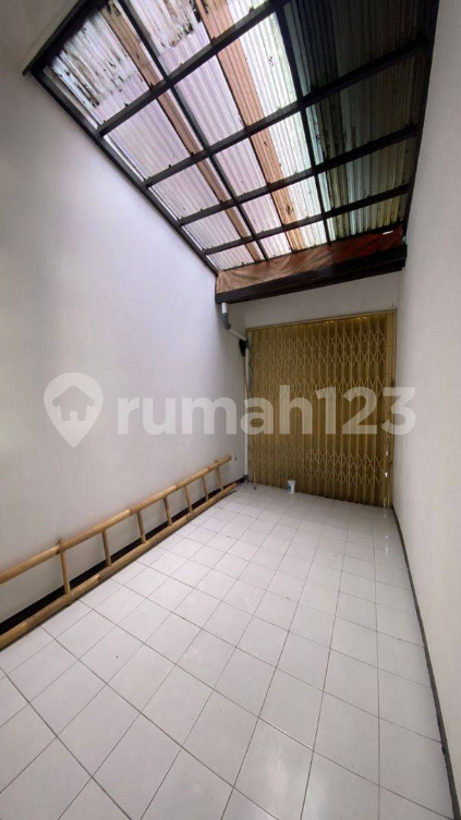 Spacious House with Garden in Quiet Location