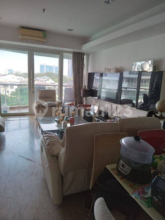 Spacious 3-Bedroom Apartment with Pool View