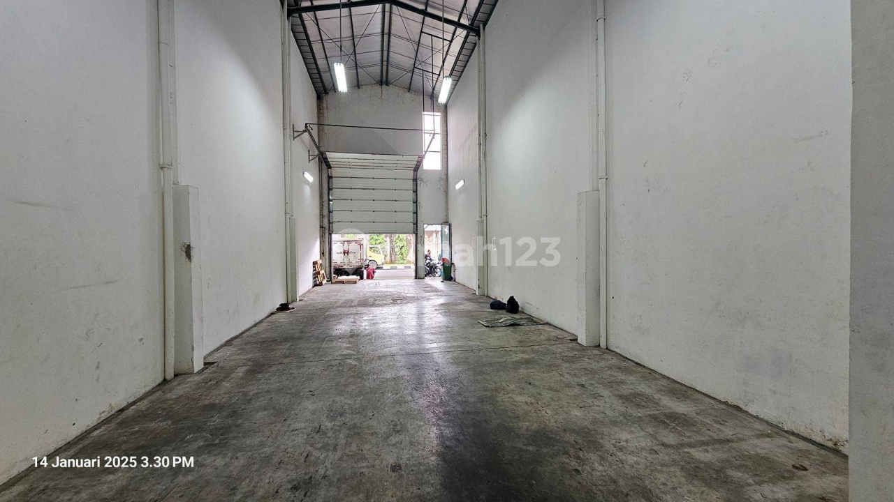 Modern Warehouse in Green Sedayu Business Park