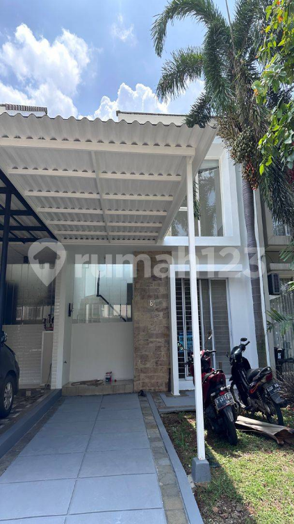 Modern House for Rent in Puri Botanical Residence