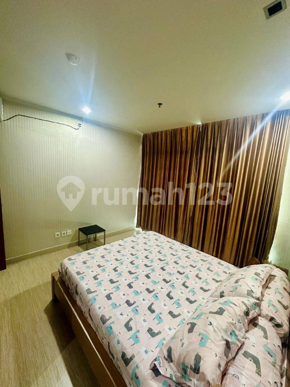 Modern 1BR Apartment with Pool View Sahid Sudirman