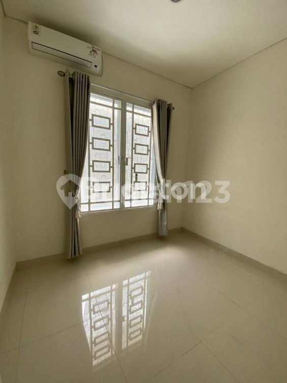 Modern Townhouse Near Mall and Hospitals
