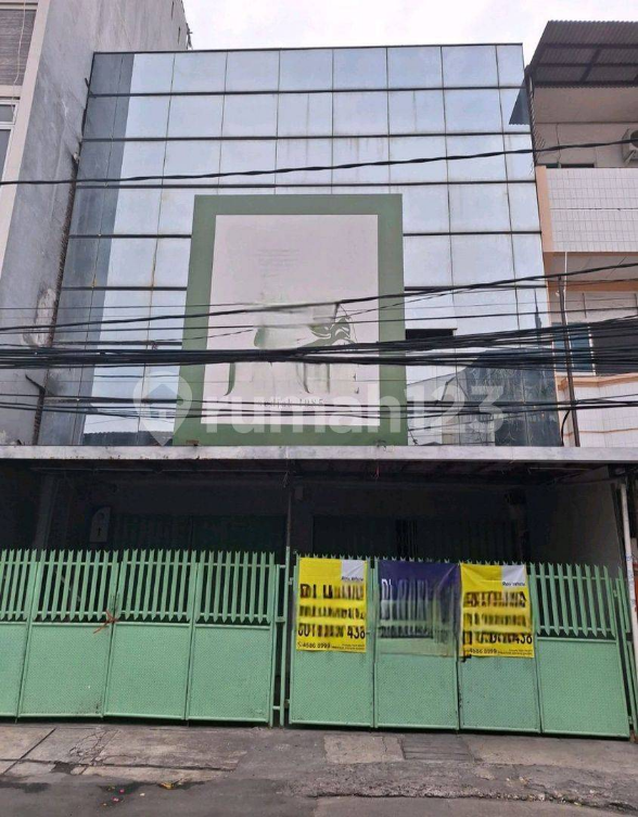Commercial Shop House on Main Road