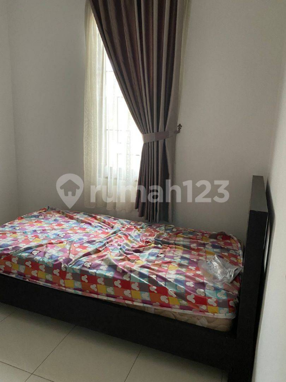 2-Story House with 4 Bedrooms Near BSD Market