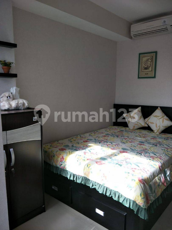 Modern Studio Apartment with City View