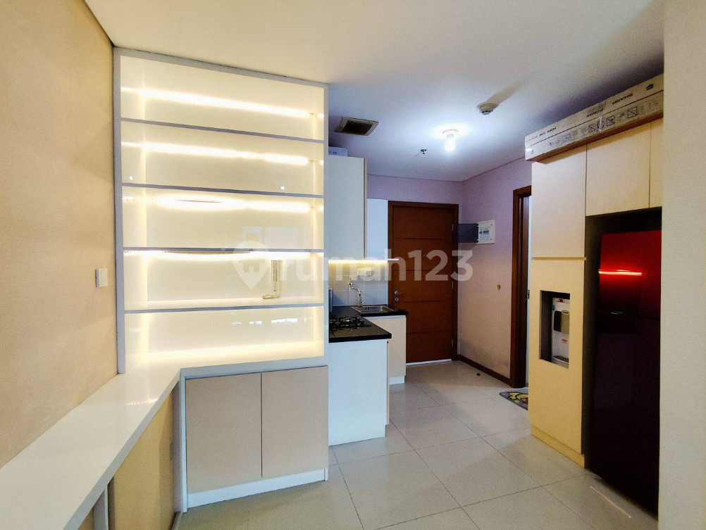 Modern Studio Apartment in Green Bay Pluit