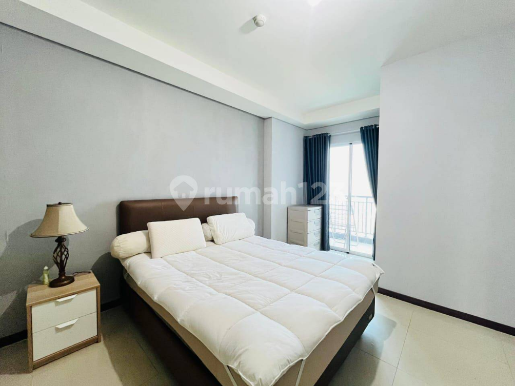 Modern Greenbay Apartment Near Baywalk Mall