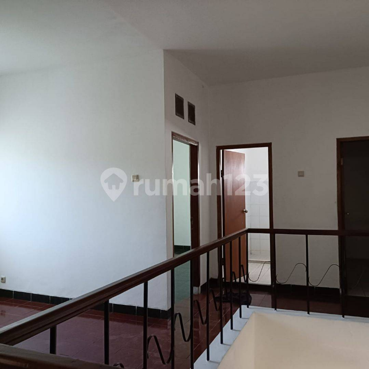 Two-Story Office Building in Central Jakarta Menteng