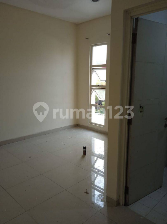 Spacious 4-Bedroom House in Green Lake City
