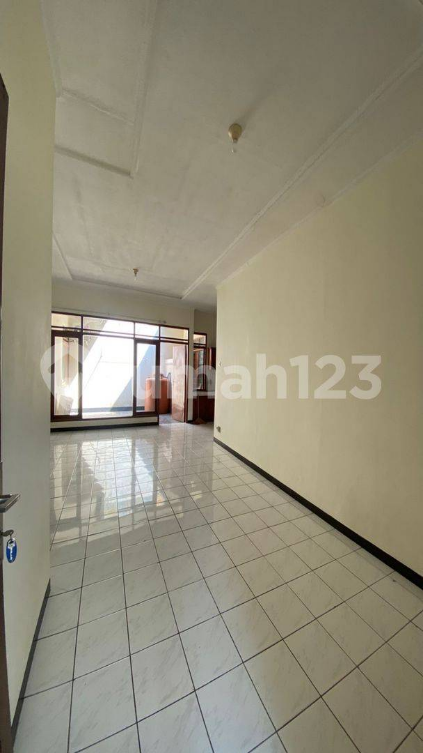 Spacious House with Garden in Quiet Location