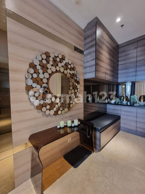 Modern 2 Bedroom Apartment with Designer Interior