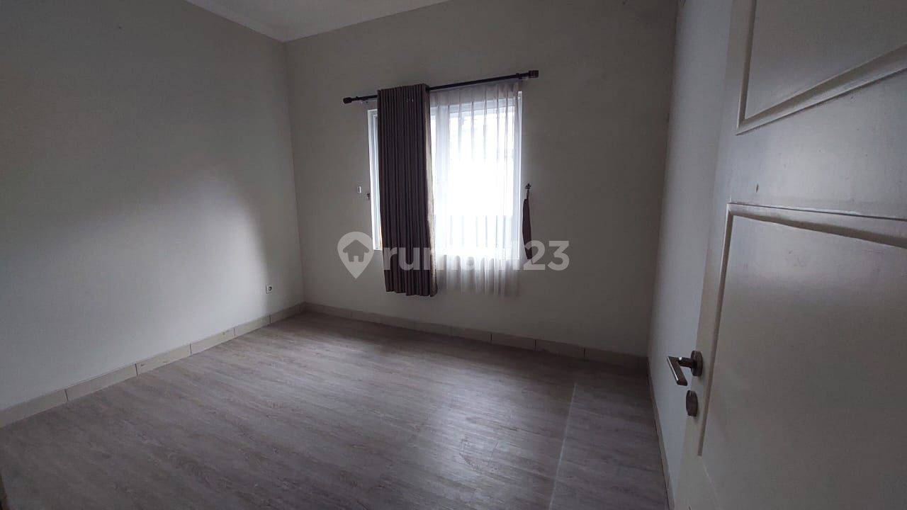 Modern 3 Bedroom House in Gading Serpong