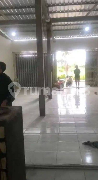 Spacious Warehouse with Container Access in Gresik