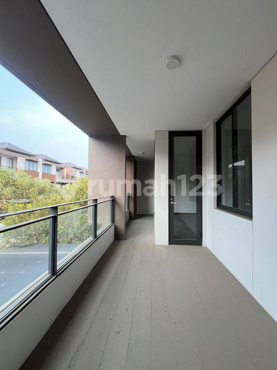 Luxury 4-Bedroom House with Lift in BSD City
