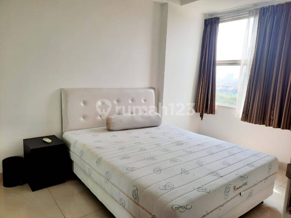 Modern Furnished Apartment with City Views