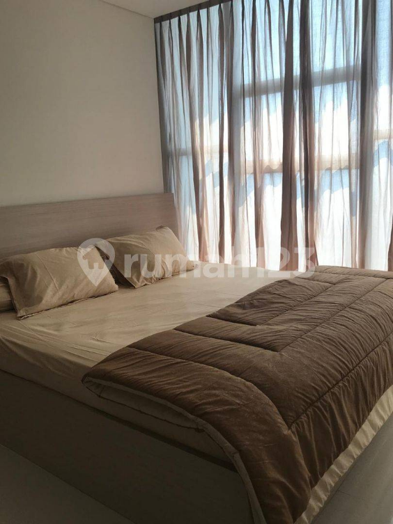 Modern Furnished 1-Bedroom Apartment with City View