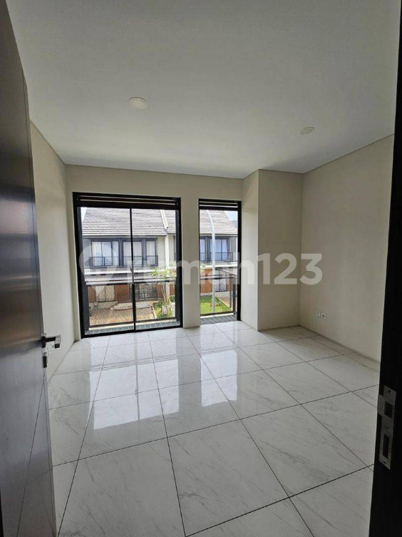 Modern 3-Bedroom House with Smart Home Features