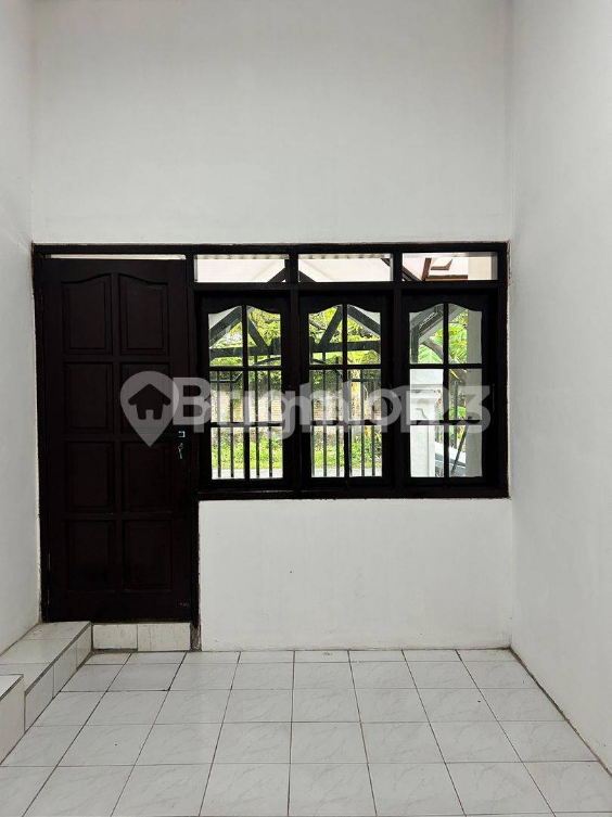 Renovated House Near Hospital with Multiple Bedrooms