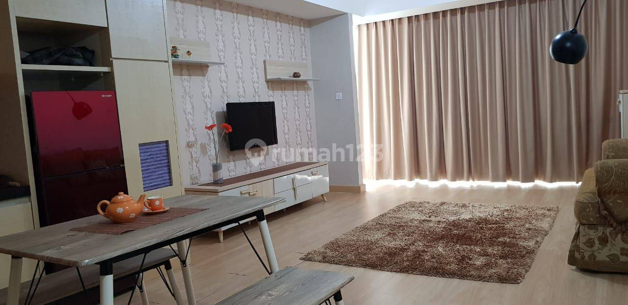 Modern Apartment Near UPH with Full Facilities