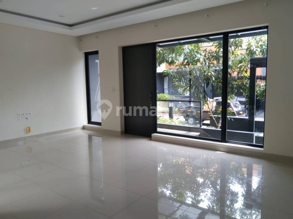 Modern 4-Bedroom House in Gading Serpong Complex