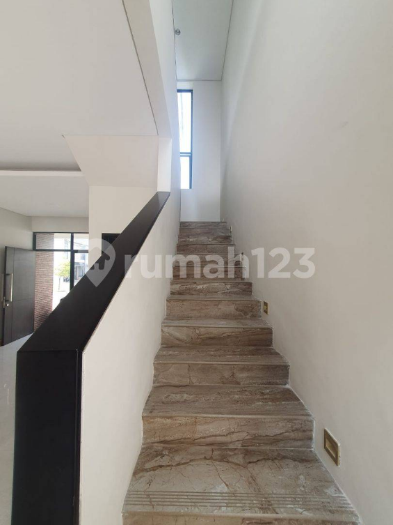 Unfurnished New Rental House in Kota Baru Parahyangan
