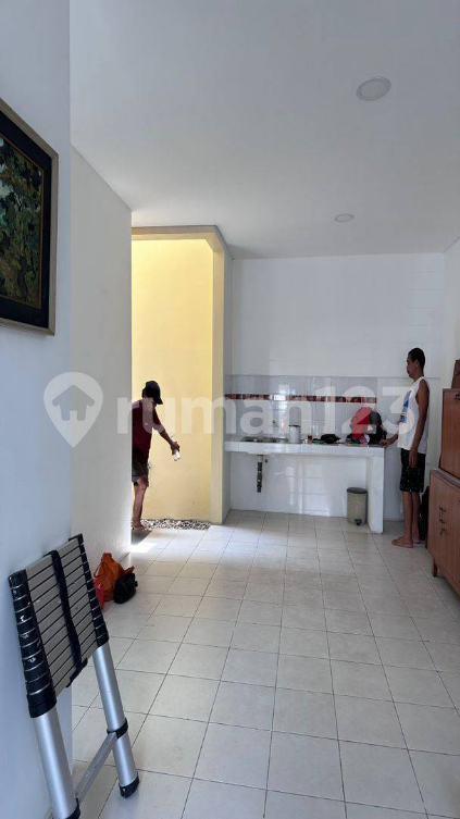 Modern House for Rent in Puri Botanical Residence
