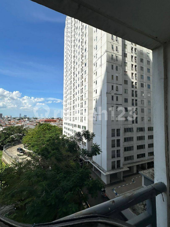 Furnished Studio Apartment in Bassura City Complex