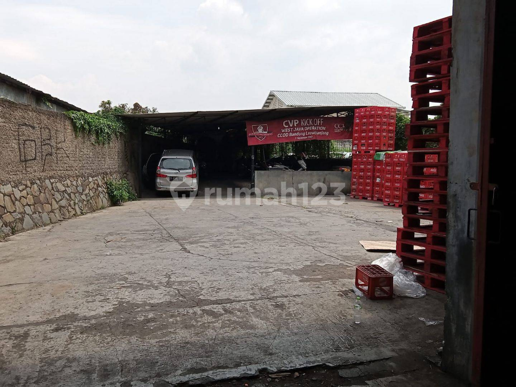 Large Industrial Warehouse on Soekarno Hatta Mainroad