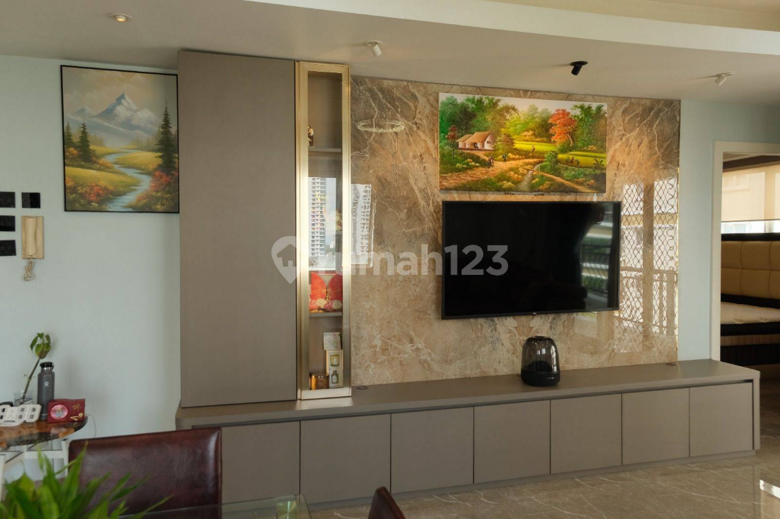 Furnished 3-Bedroom Mediterania Lagoon Apartment Corner Unit