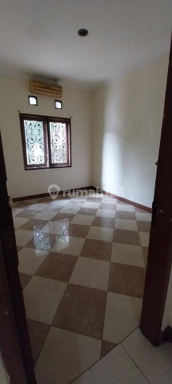 Spacious 3-Bedroom House in Harapan Indah Complex