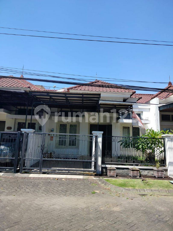 Modern 3-Bedroom House with Garden for Rent