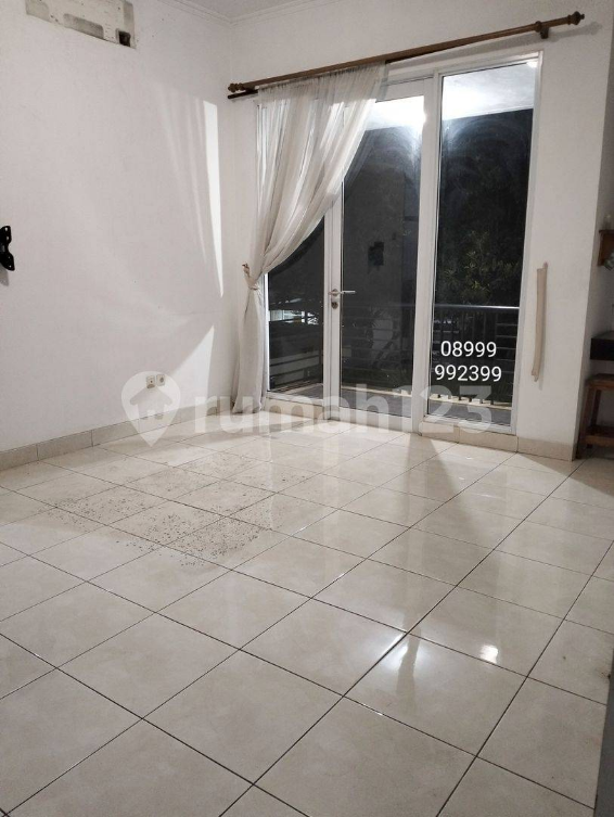 Spacious 4BR House with Sports Club Access