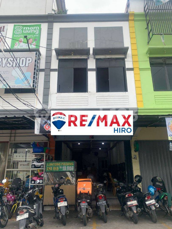 Commercial Shophouse with Rooftop Near Hospital