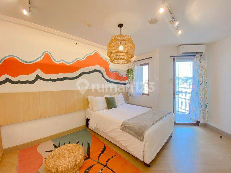 Modern Furnished 1-Bedroom Corner Apartment with City View