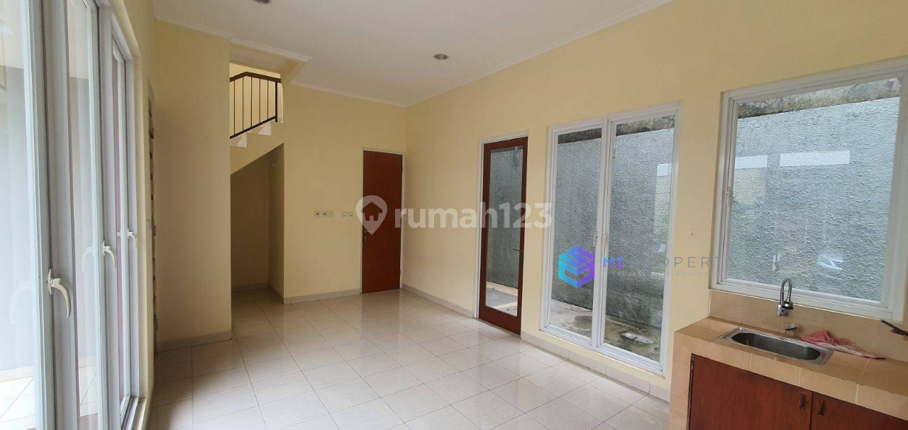 Modern House with Security and Ready to Move In
