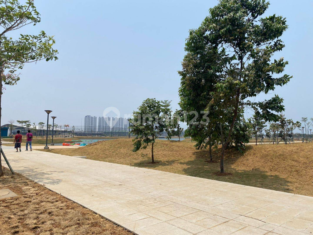 Commercial Land with Lake View for Development