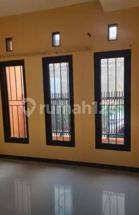 Modern 3-bedroom house with carport