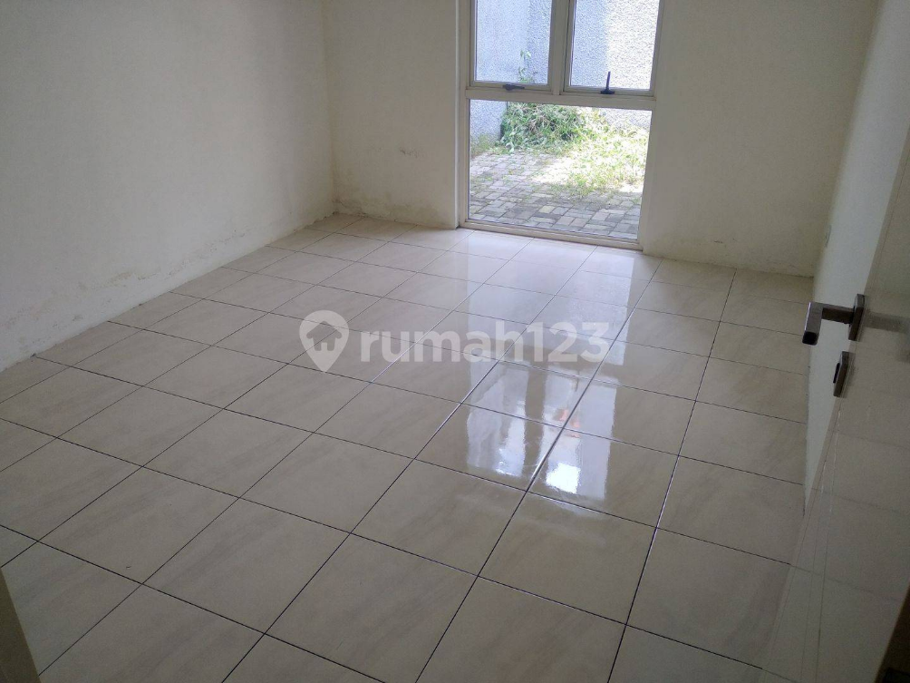 Spacious 3-Bedroom House with Garden for Rent