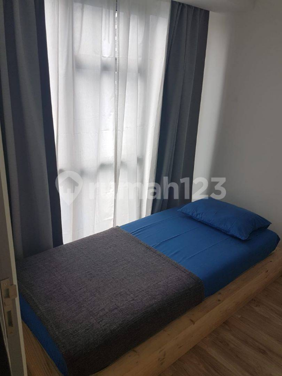 Modern Studio Apartment with Pool View, 19th Floor