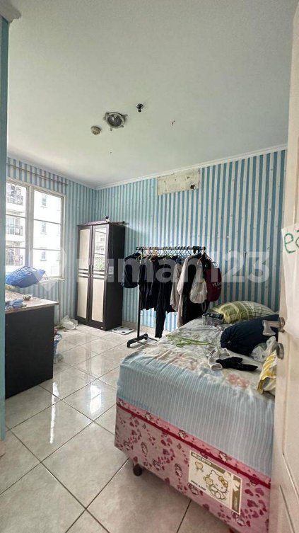 Large 3-Bedroom Apartment with Pool View