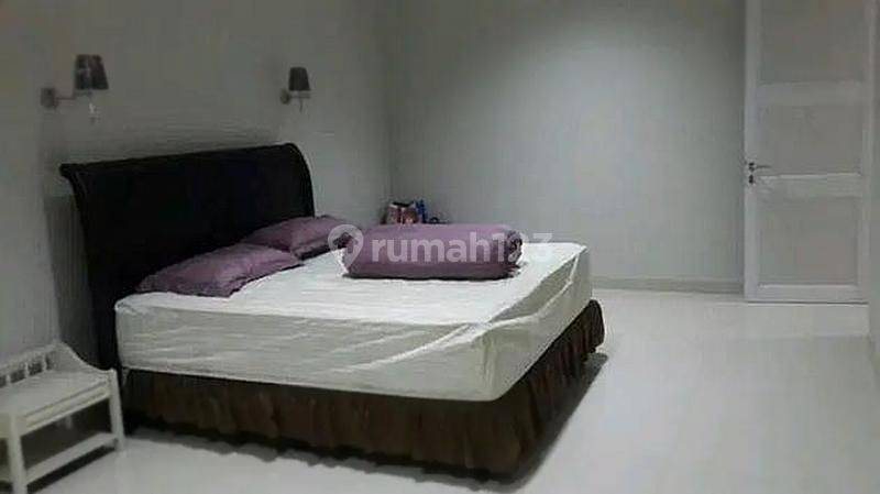 Modern House in Pondok Indah Jakarta Selatan