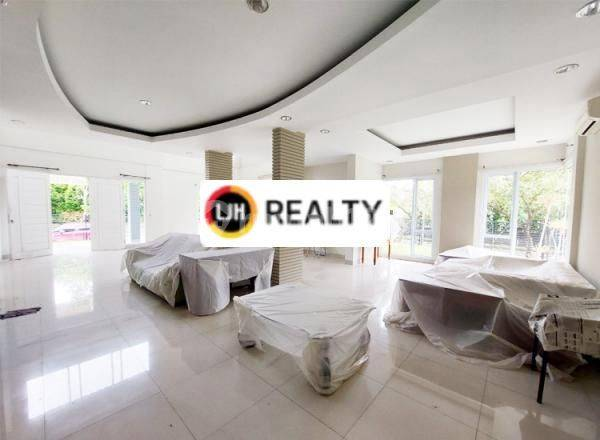 Modern Cluster House in Central City Location