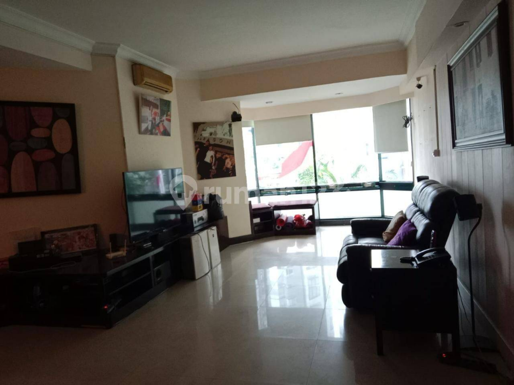 Modern 3BR Apartment in Taman Anggrek Residence