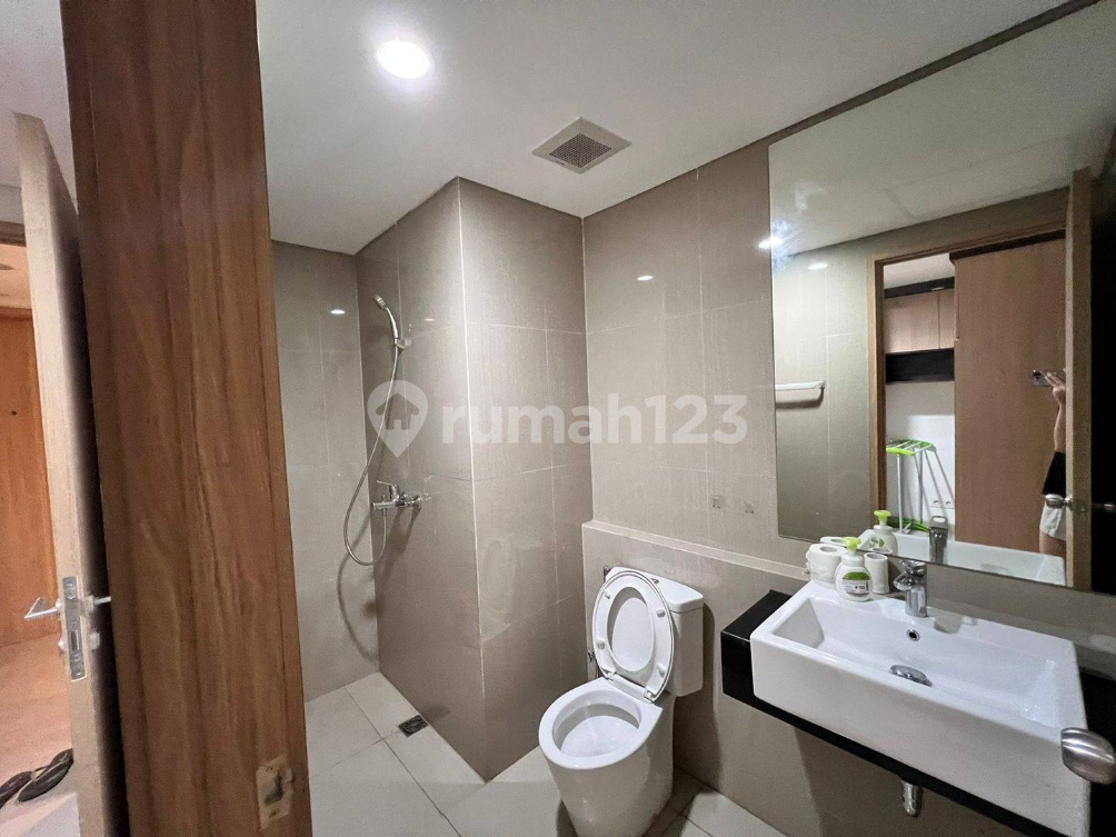 Furnished 1BR Apartment in Embarcadero Bintaro