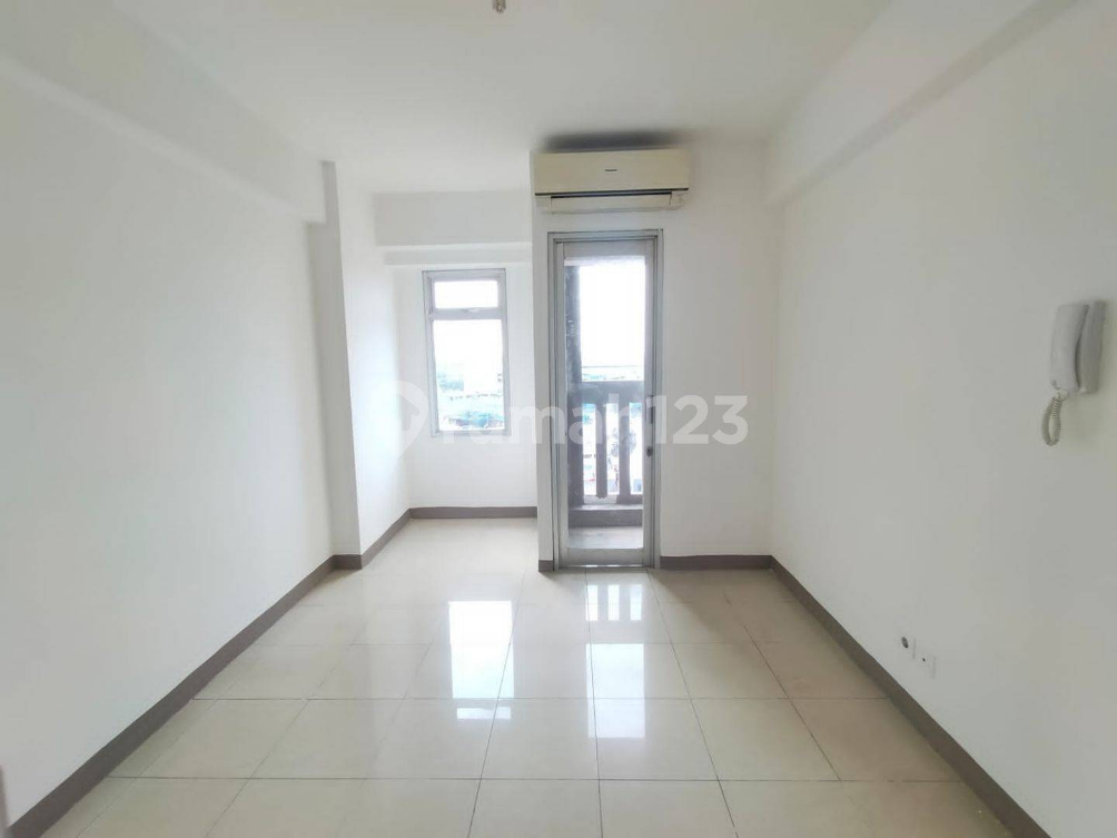 Modern Apartment Near Baywalk Mall