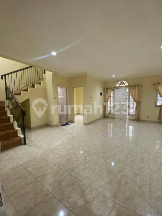 4 Bedroom House with Kitchen Set Near Cibubur