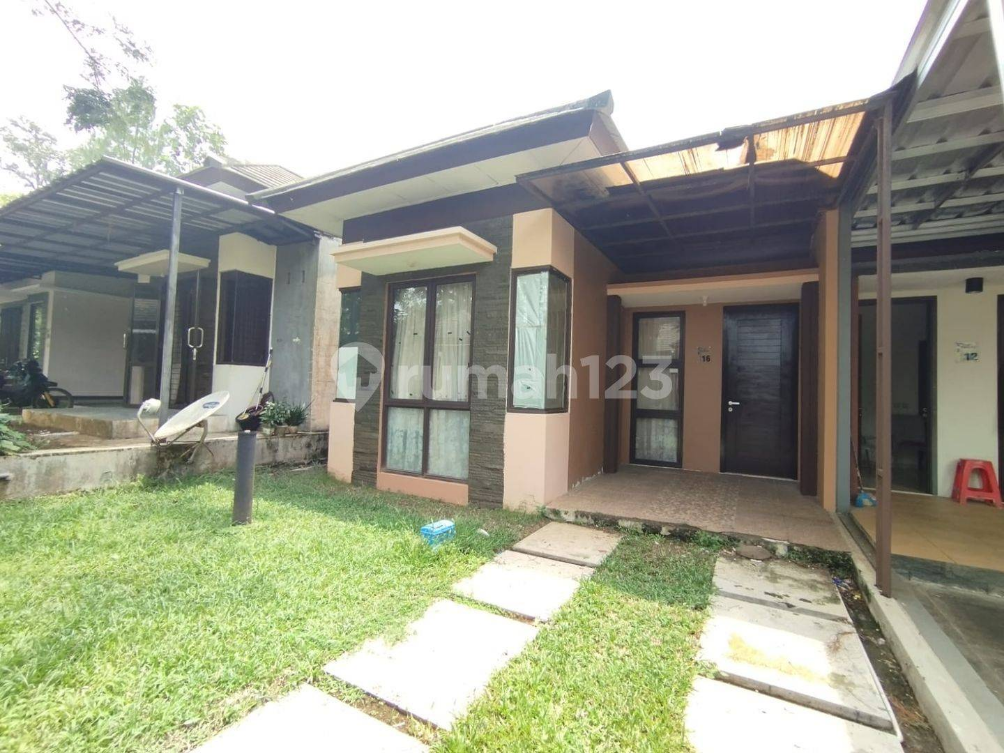 Modern House with Garden in Sentul City Complex