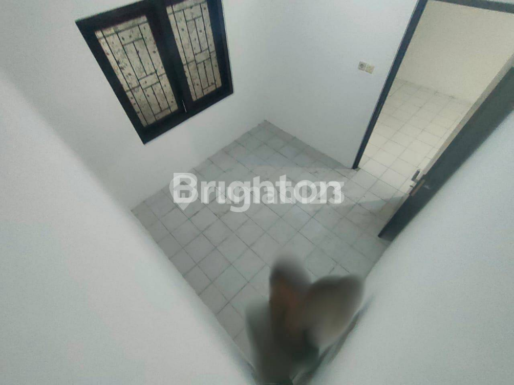 Homey House Near UPN University with 24h Security