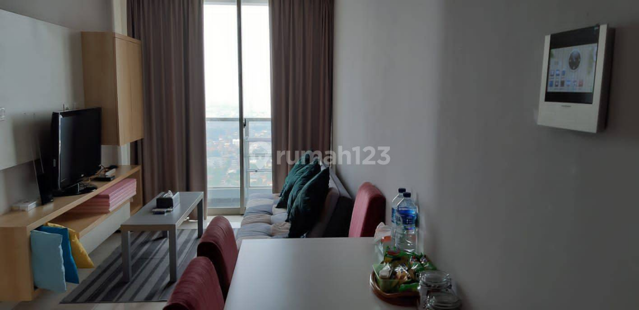 Furnished 3-Bedroom High-Floor Apartment with City View