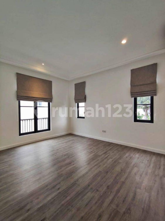 Luxurious 4-Bedroom House with Pool in Cilandak
